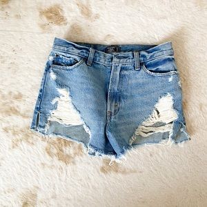 Abercrombie & Fitch Annie high rise shorts